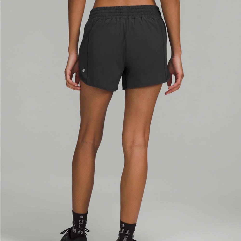 Lululemon black hotty hot shorts “4 high rise